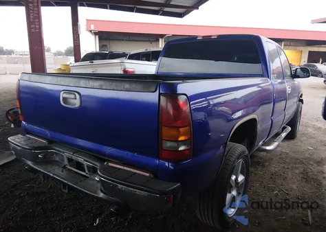 2002 Chevrolet Silverado 1500 z USA, uszkodzony, nr VIN 2GCEC19W821229088